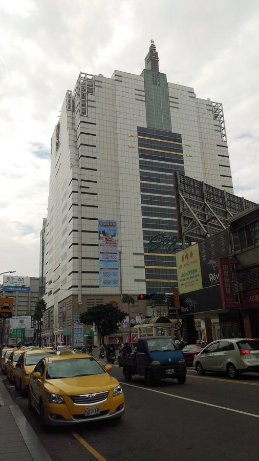 Niwill Homestay Taichung Extérieur photo